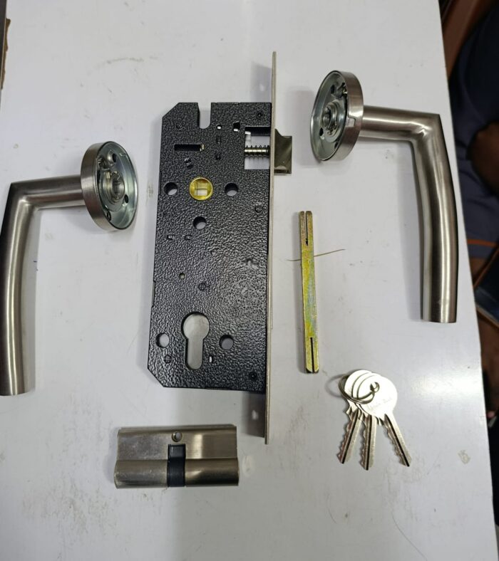 EUROPEAN MORTISE COMPLETE DOOR LOCK-ROSE HANDLE
