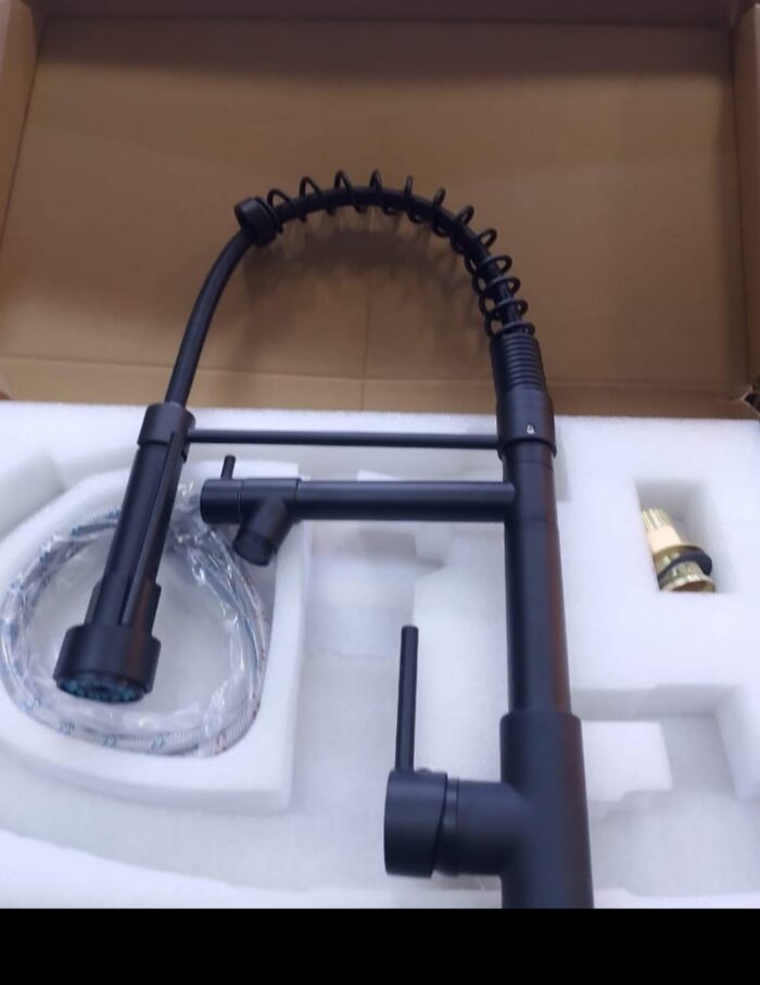 PULL OUT KITCHEN FAUCET-PILLAR PULL OUT KITCHEN FAUCET-PILLAR