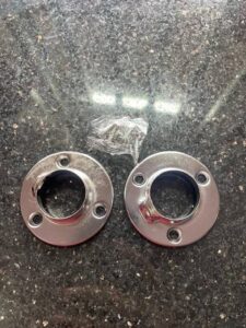 1 inch chrome pipe brackets (pair)