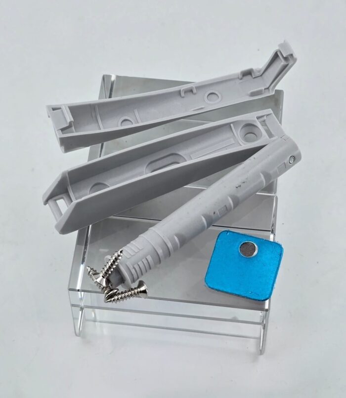 Concealed pvc push to open latch