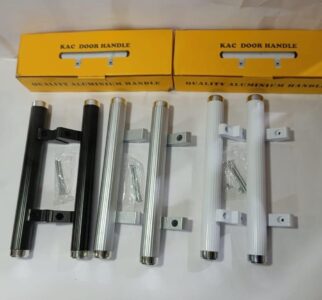 Round pipe handle