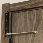Automatic door closer hinge