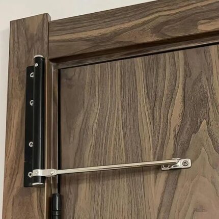 Automatic door closer hinge