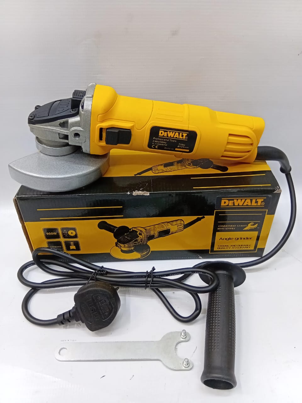 DeWalt grinder 4.5 DeWalt grinder 4.5