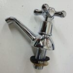 Half turn pillar sink tap